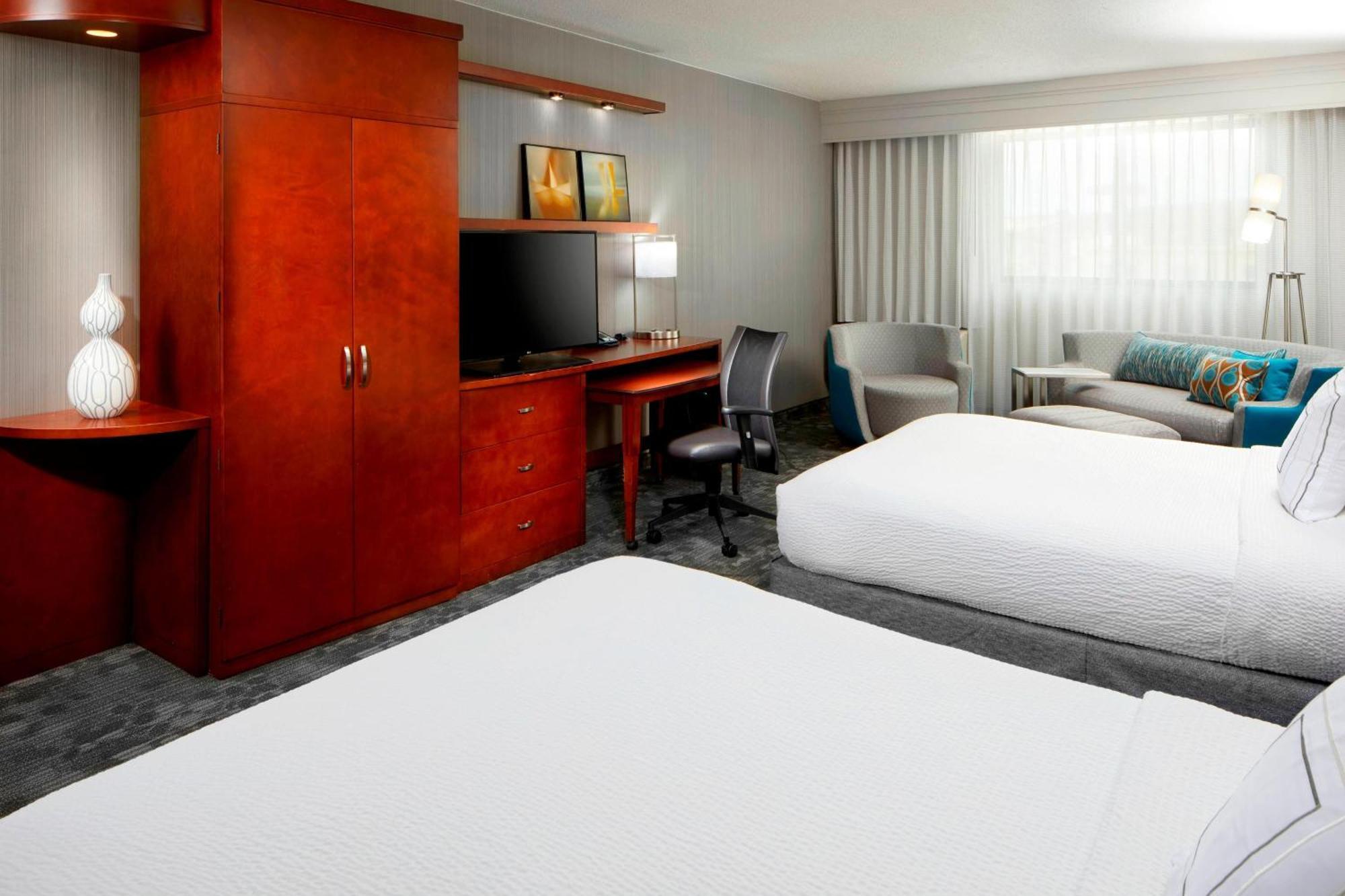 Courtyard By Marriott San Antonio Six Flags At The Rim Hotel Eksteriør billede