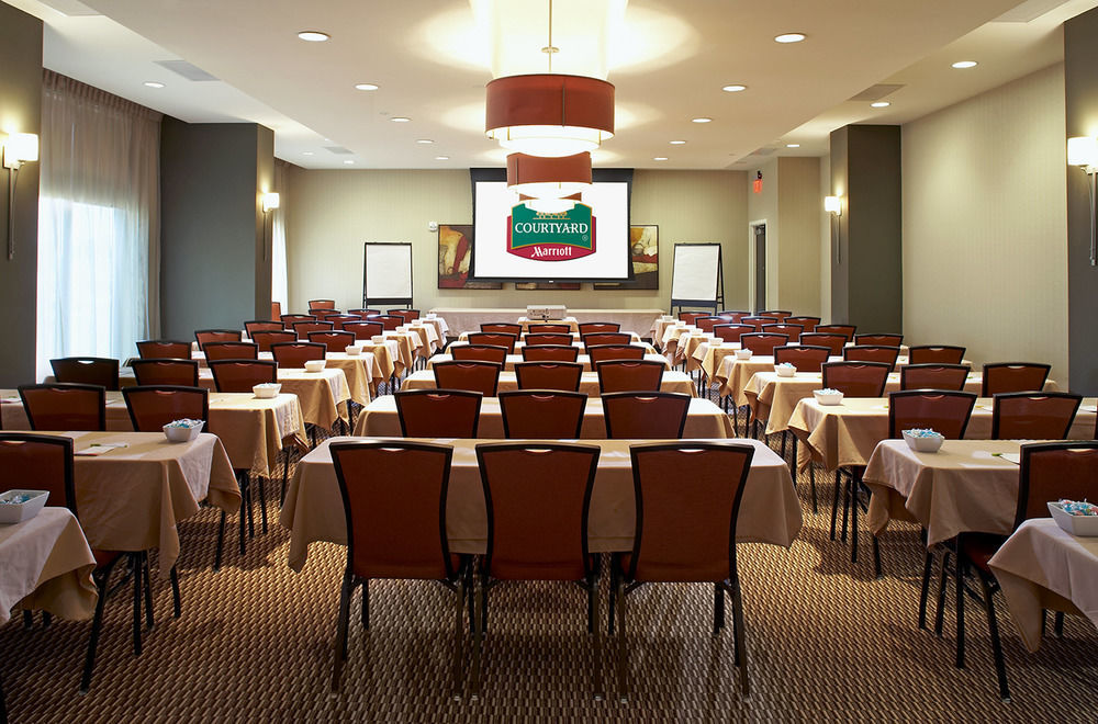 Courtyard By Marriott San Antonio Six Flags At The Rim Hotel Eksteriør billede