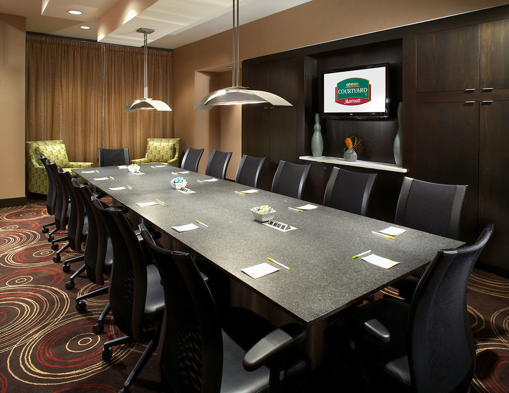 Courtyard By Marriott San Antonio Six Flags At The Rim Hotel Eksteriør billede