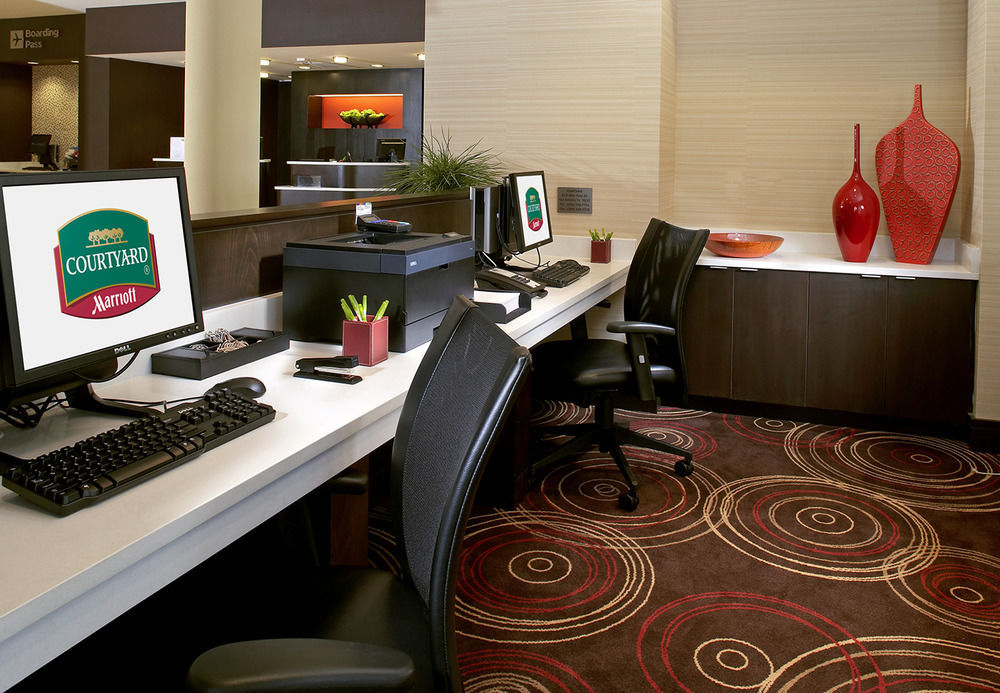 Courtyard By Marriott San Antonio Six Flags At The Rim Hotel Eksteriør billede