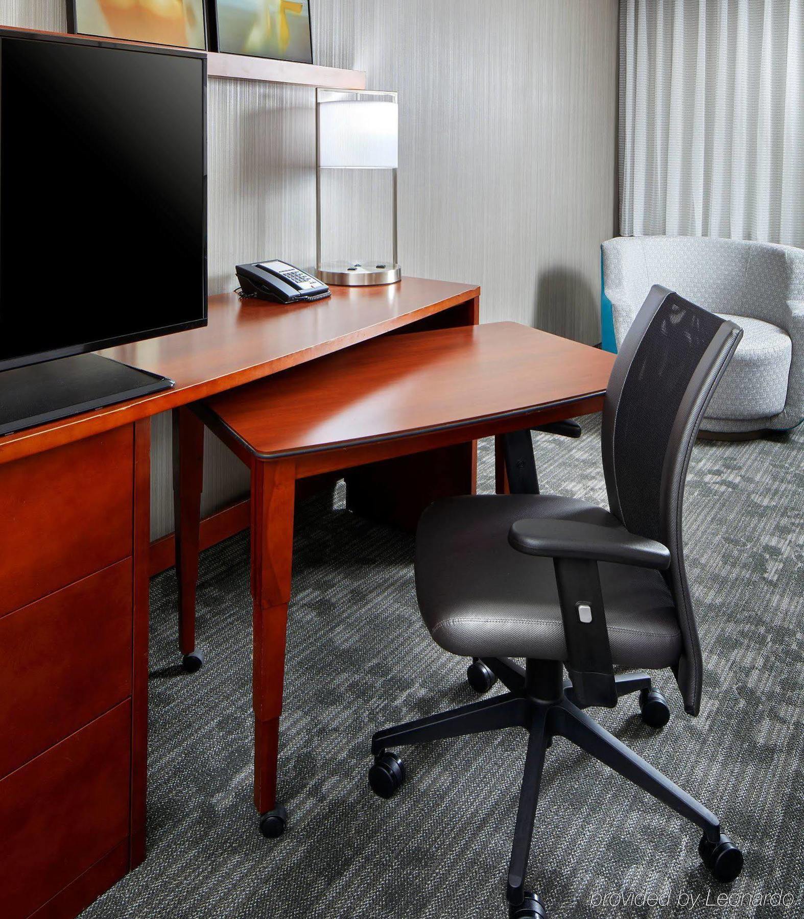 Courtyard By Marriott San Antonio Six Flags At The Rim Hotel Eksteriør billede